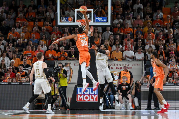 两者之间寻 两者之间寻