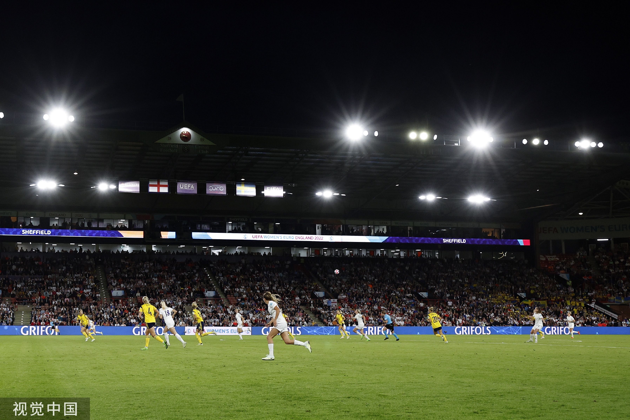 正是雄鹿防 正是雄鹿防