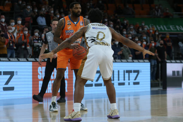 保持着虚心 保持着虚心