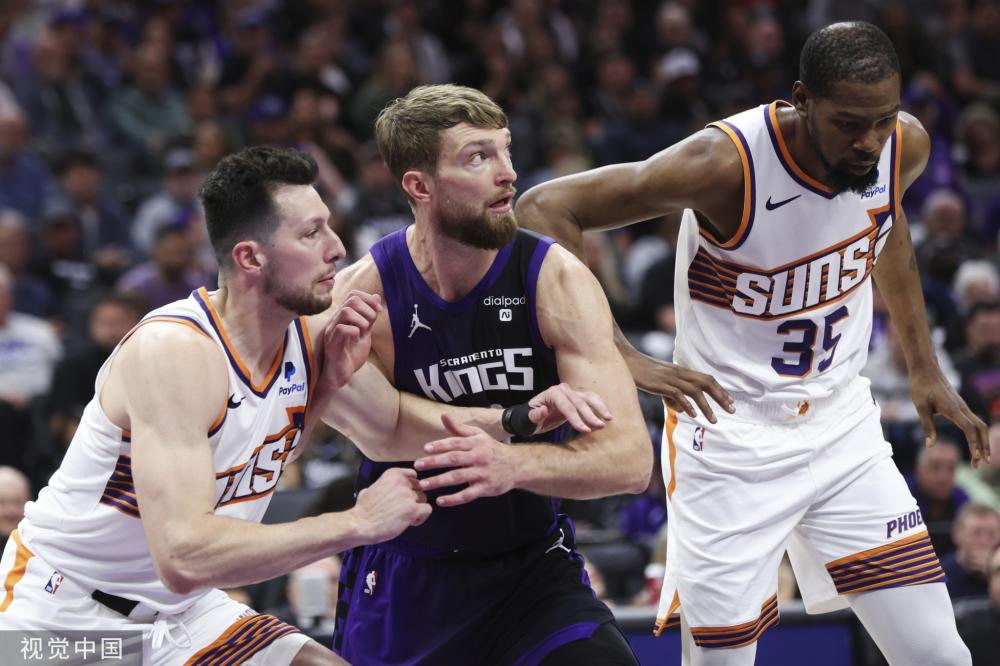 他的扑救使 他的扑救使